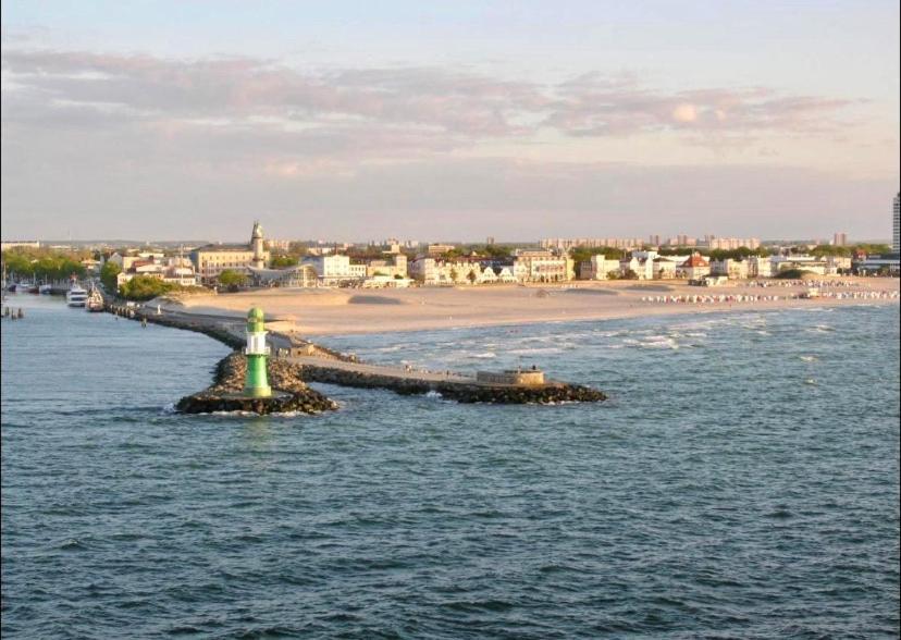 Birnbom Warnemuende *